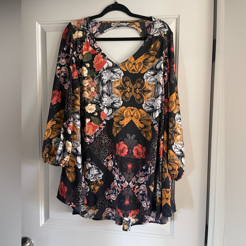 Long Sleeve, loss fit dress, floral